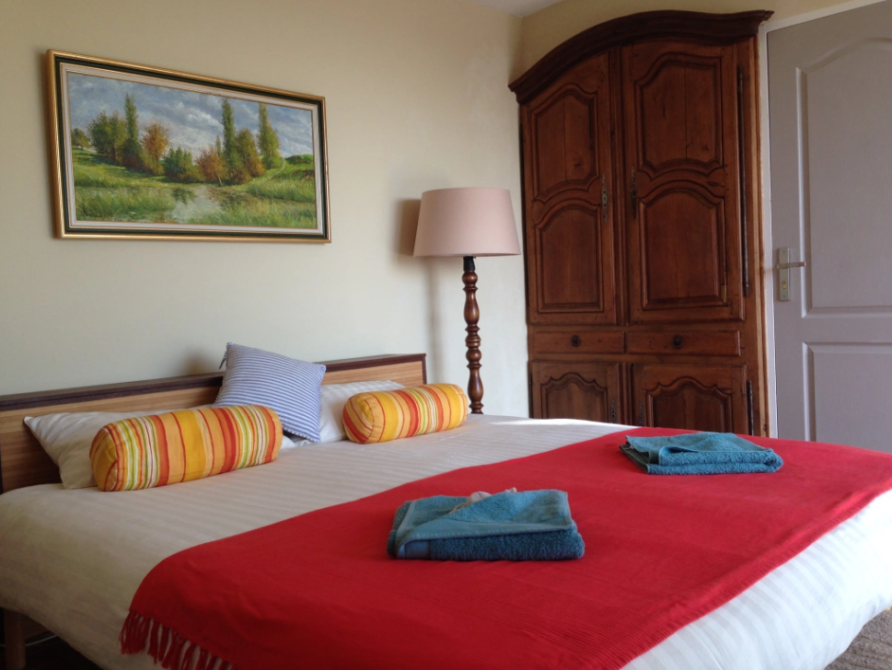 Blue Dot Hotel Abriecosy – Room Soleil