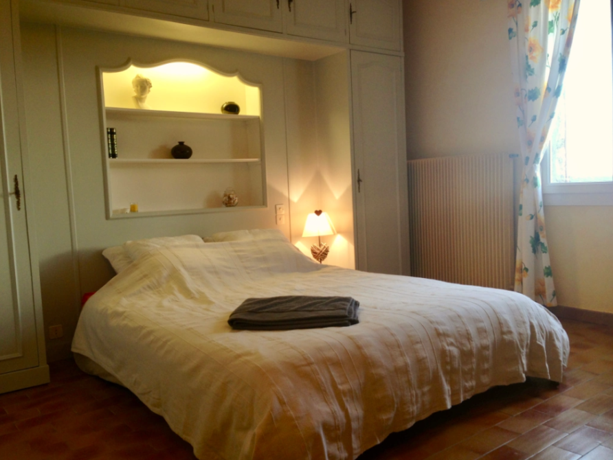 Blue Dot Abriecosy – Room Anglaise